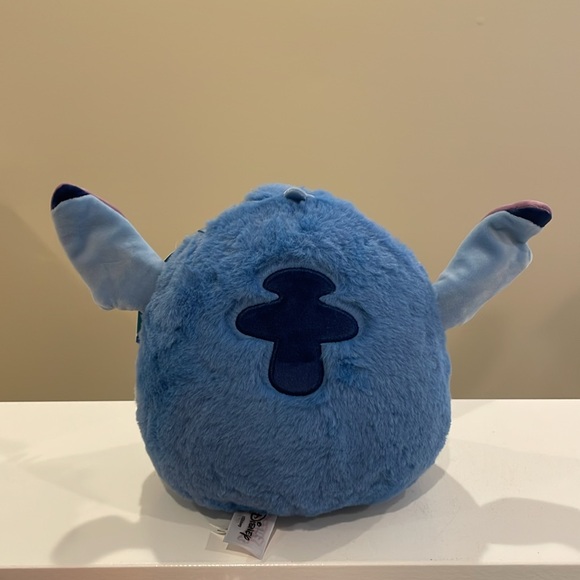 NWT 8” Disney Stitch Fuzzamallow Squishmallow - Picture 2 of 5